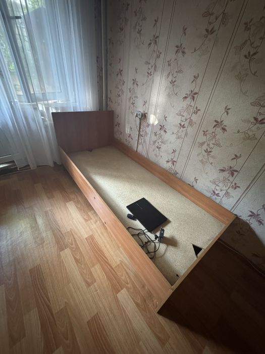 Кровать односпальная