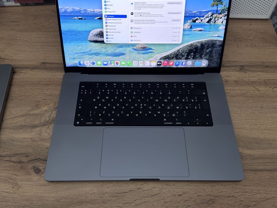 MacBook Pro 16 M2 Pro, 16/512 ГБ, 2023