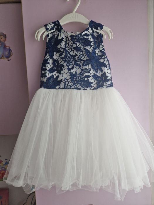 Rochie fetite. Bust 29cm×2 . Lungime 60cm