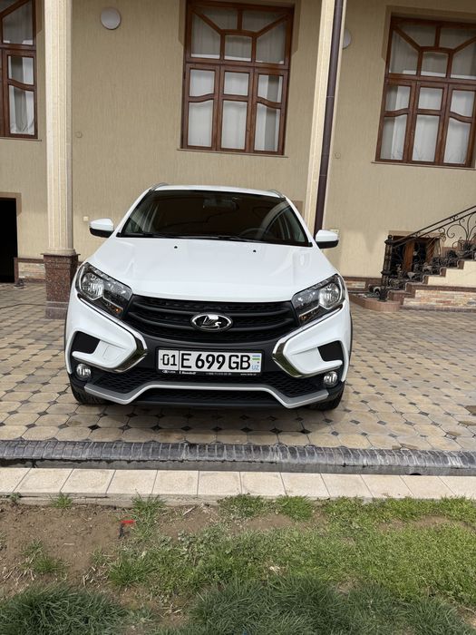 Lada X-Ray 2019
