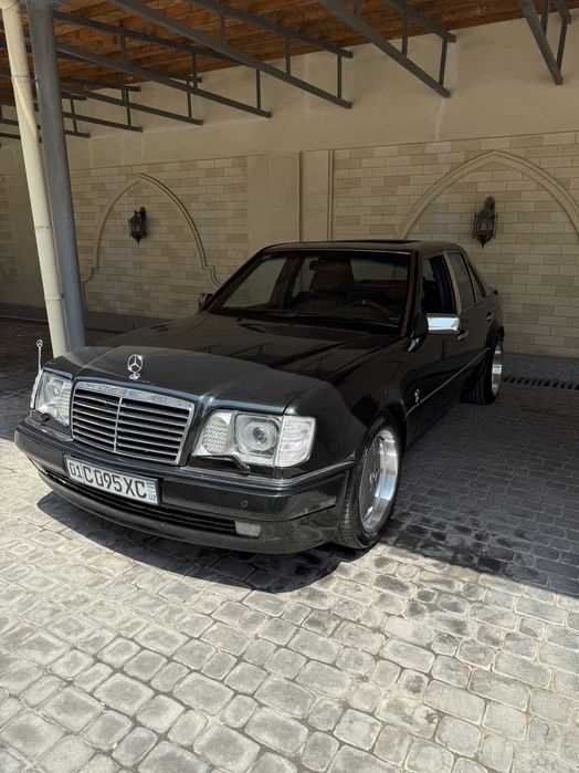 Mercedes-Benz W124 Volchok | Волчок (E320)