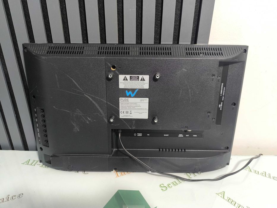 Televizor PURE LED22CH1001 22 inch LED cu porturi multiple