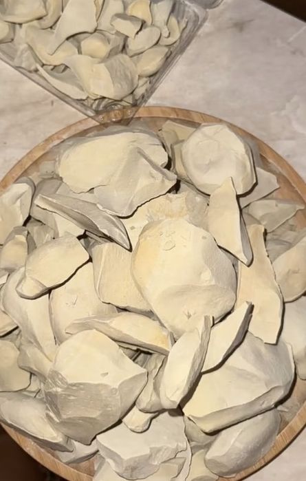 уральская глина кусковая