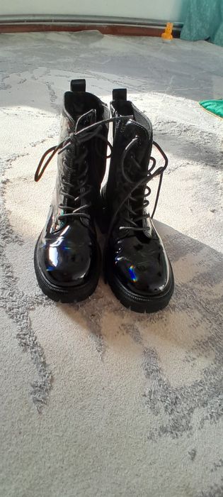 Продам обувь детская девочке