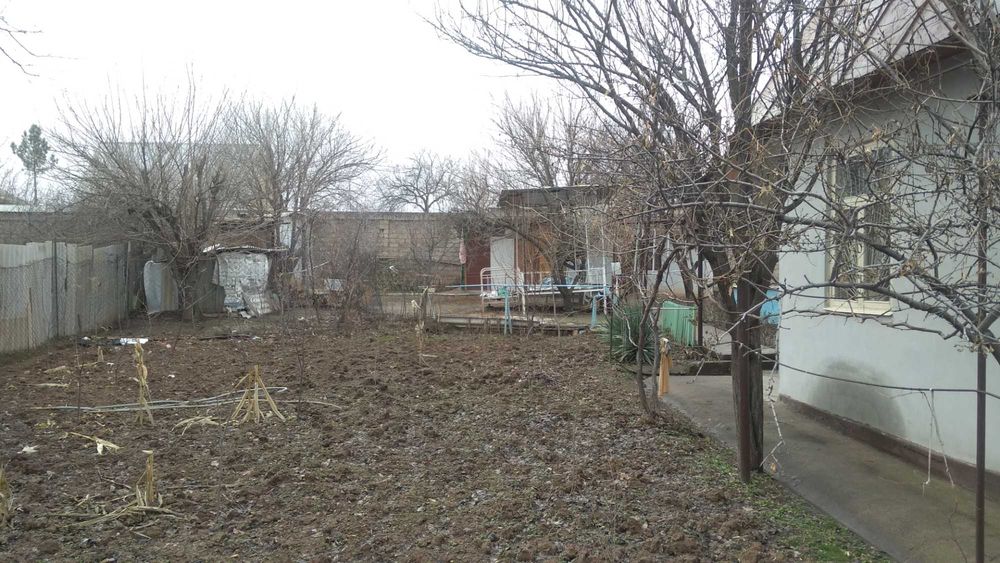 СРОЧНО продается дача в Кибрайском районе. ДАЧА сотилади.