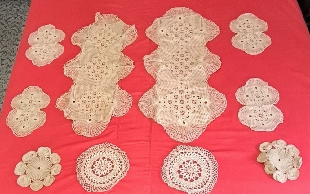 Карета за маса-Различни модели