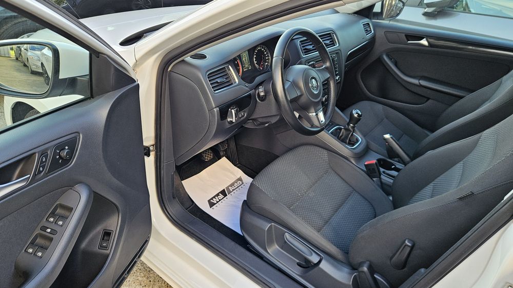 Vw.Jetta 1.2 Tsi 122 cp 2013 Euro 5 180.000 km-Clima-Navi-Jante R16-Scaune incalzite