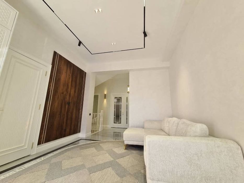 Срочно продается новый Евродом циалковиский 3-соток 3-уровень терраса