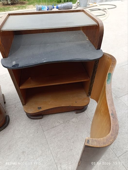 Продам старые тумбы