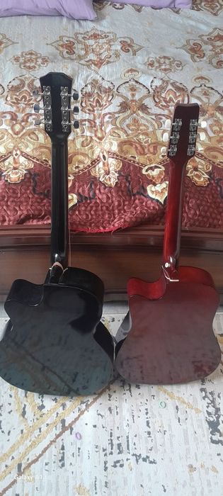 Продам 2 гитары сломанные