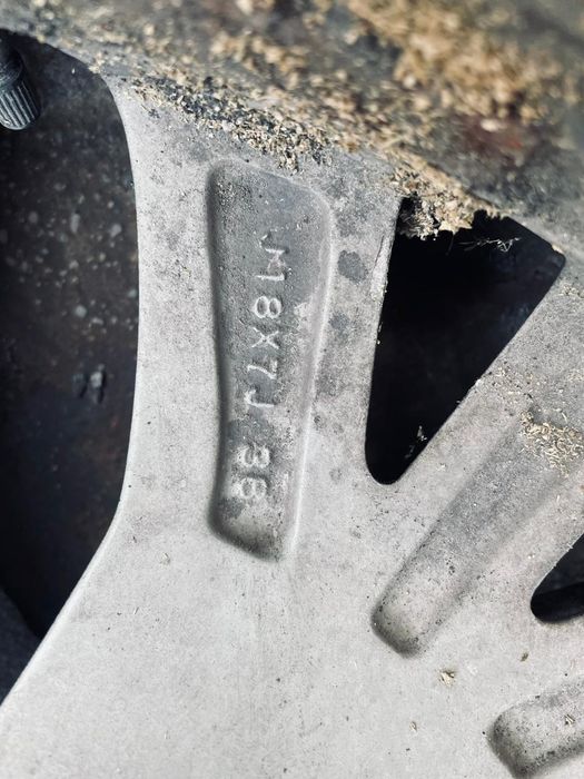 митцубици аутлендер диск с шиной оригинал!