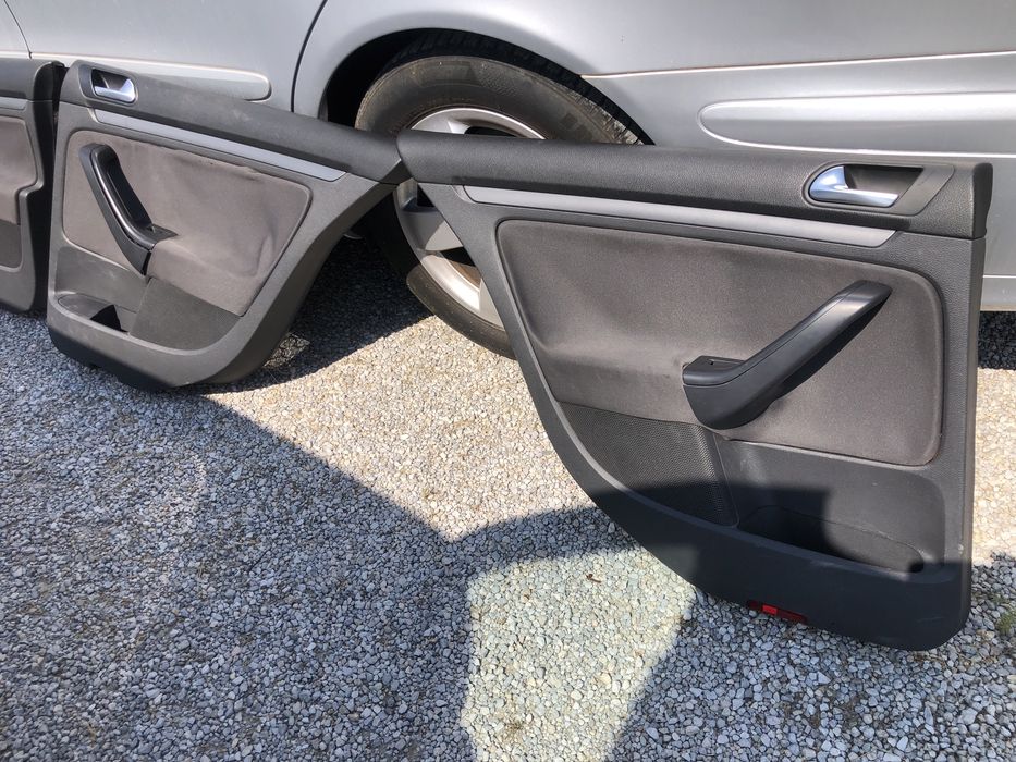 Кори за врати vw golf 5 комби