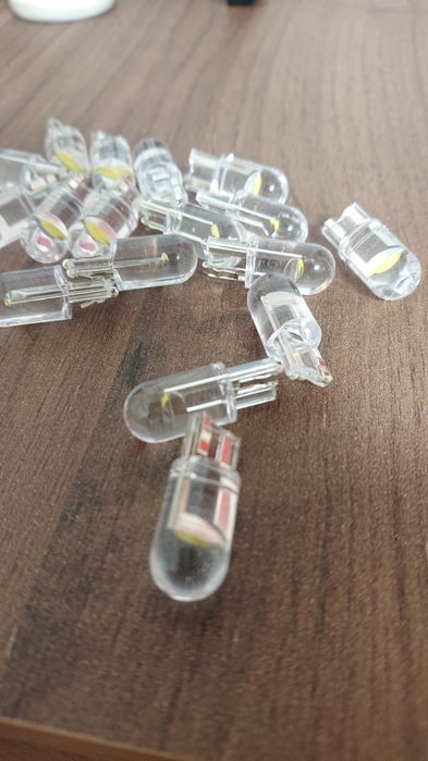 Becuri led w5w T10 20 buc.