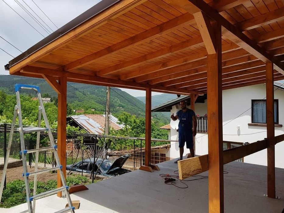 Ремонт на покриви Дървени навеси