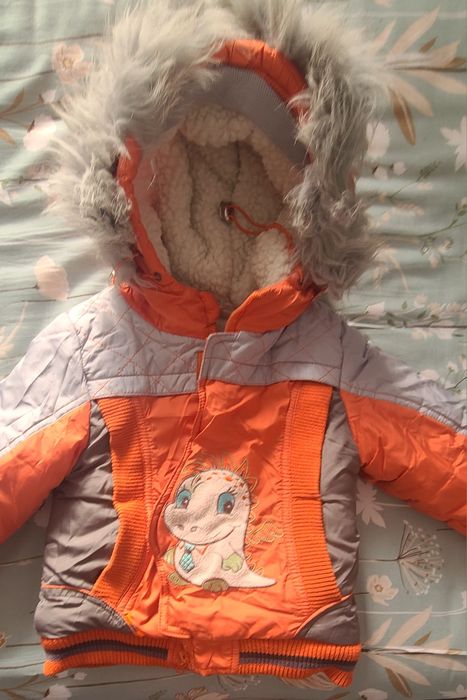 Теплая курточка на мальчика