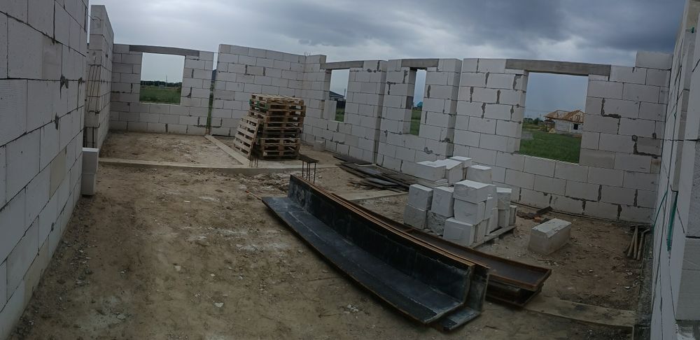 Продам не достроенный дом