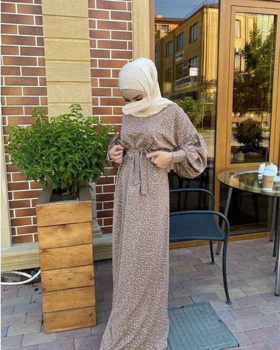 Ayollar kiyimi sharifi bilan