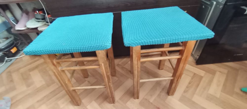 4 табурета продам