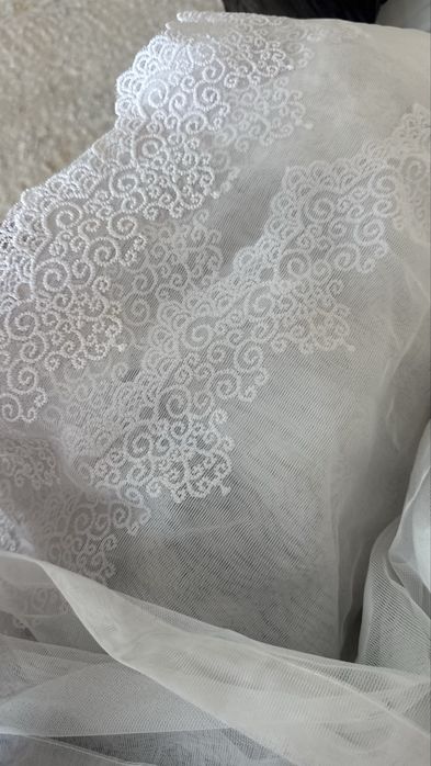 Продаю тюль в хорошем состояний