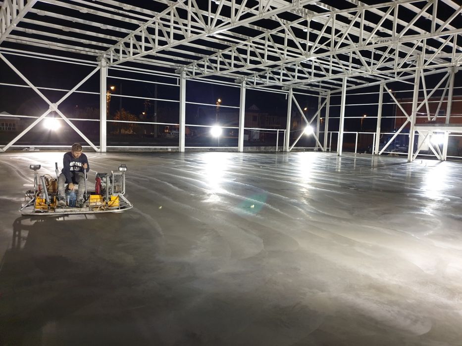 Turnare Beton Elicopterizat cu Quart / cuart, finisare cu elicopter, Pardoseli beton Industriale,  Beton Periat, platforme betonate
