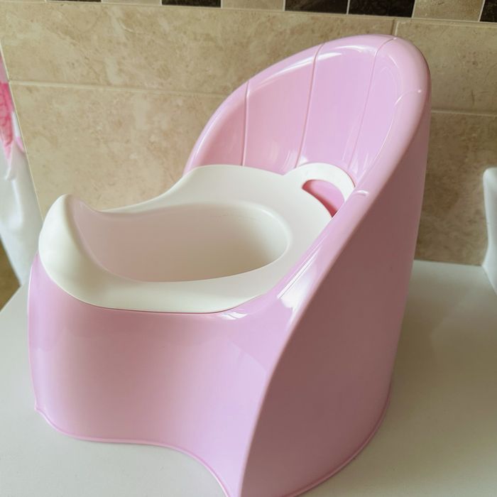 Бебешко гърне за момиченце