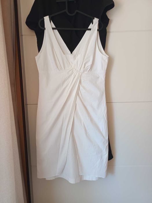 Бяла дизайнерска рокля