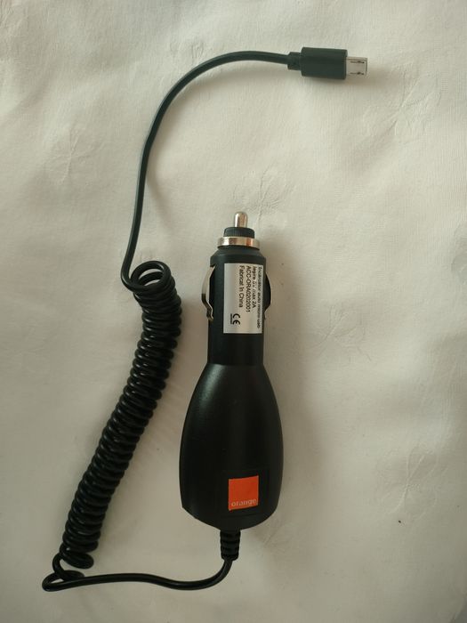 Încărcător auto tip Samsung