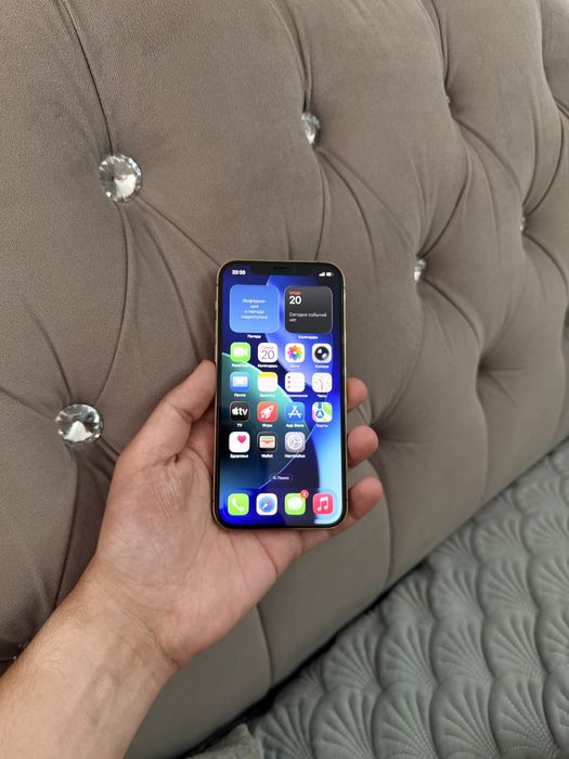 iPhone 12 Pro 256Gb - В идеальном состоянии