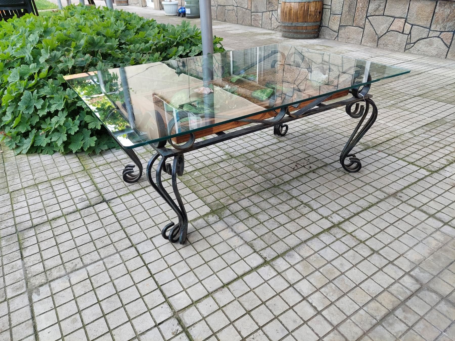 Маса от ковано желязо гр. Пловдив Тракия • OLX.bg