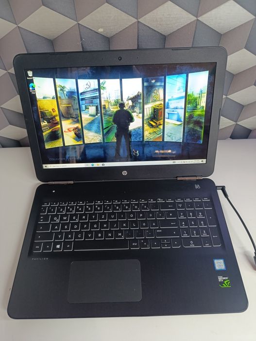 Laptop gaming HP pavilion 380ng Intel i5 gen 7 nvidia gtx 950  impecabil