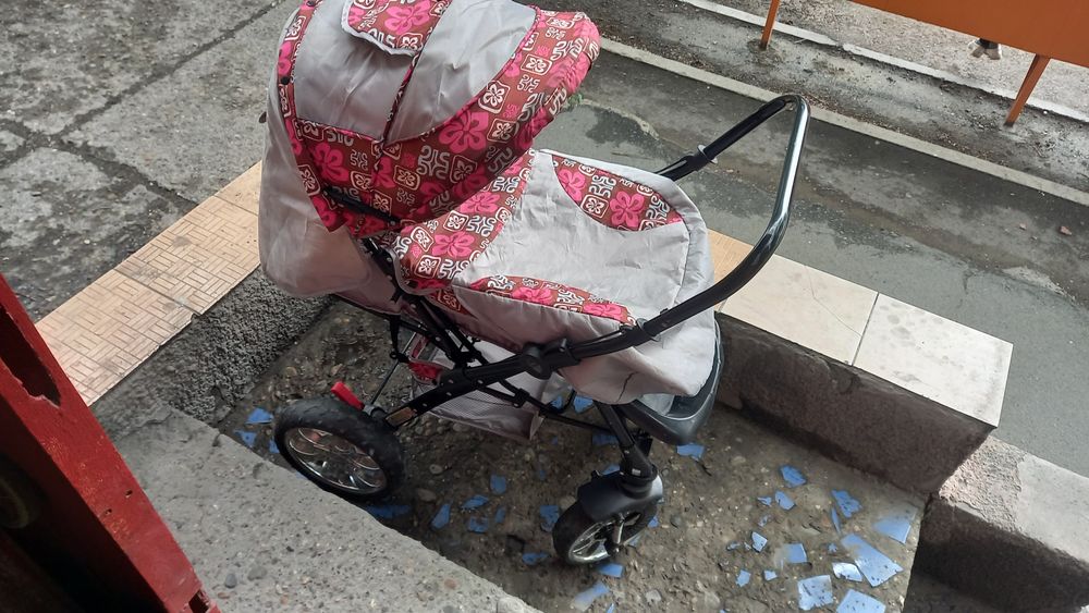 Продам коляска детская