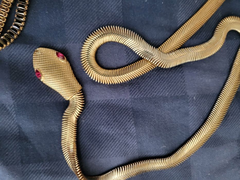 Лот от Дамски бижута,разпродажба