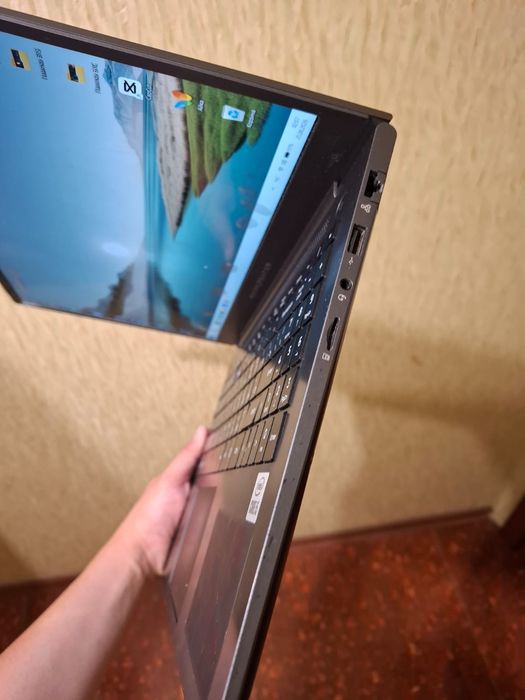 Ноутбук machcreator one i5