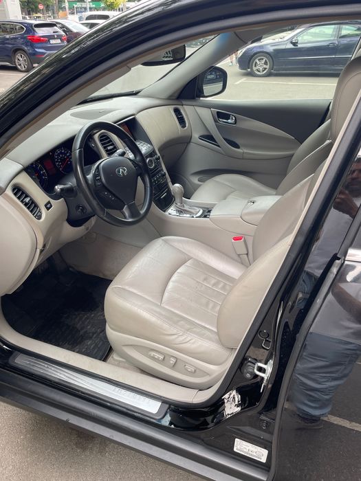 Infiniti EX 35 бензин-газ
