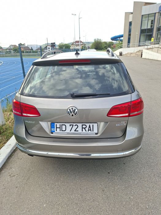 Vand wolsvagen passat B7 motor 1.6 disel 105cp stare foarte buna