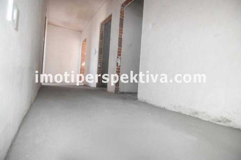 Продава се Многостаен апартамент в Пловдив, Остромила - 180 кв.м за 973 €/кв.м - Снимка #12