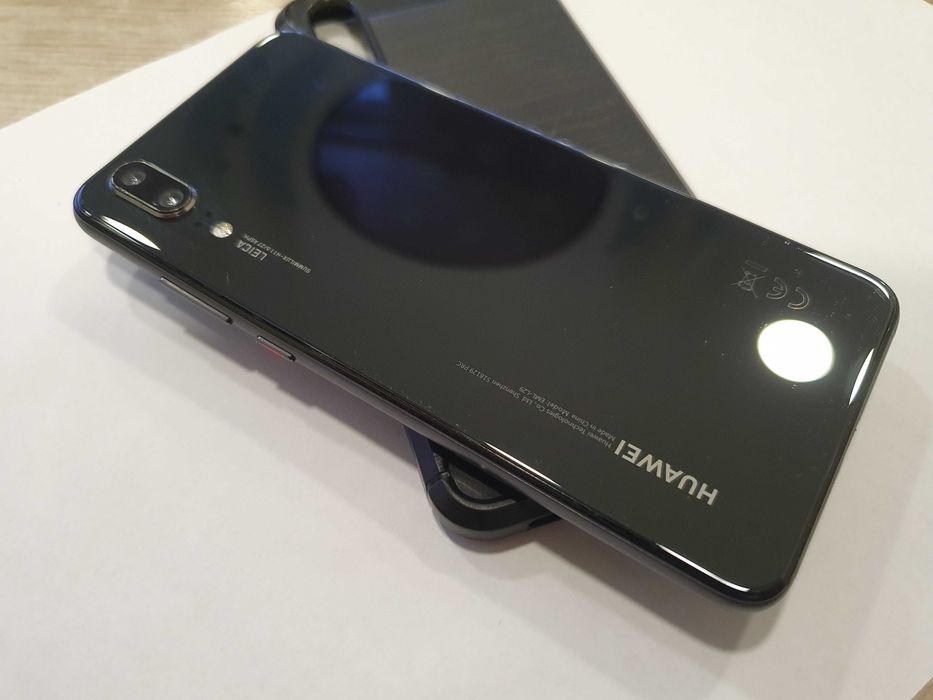 Huawei P20  5.8" 4GB RAM, 128GB