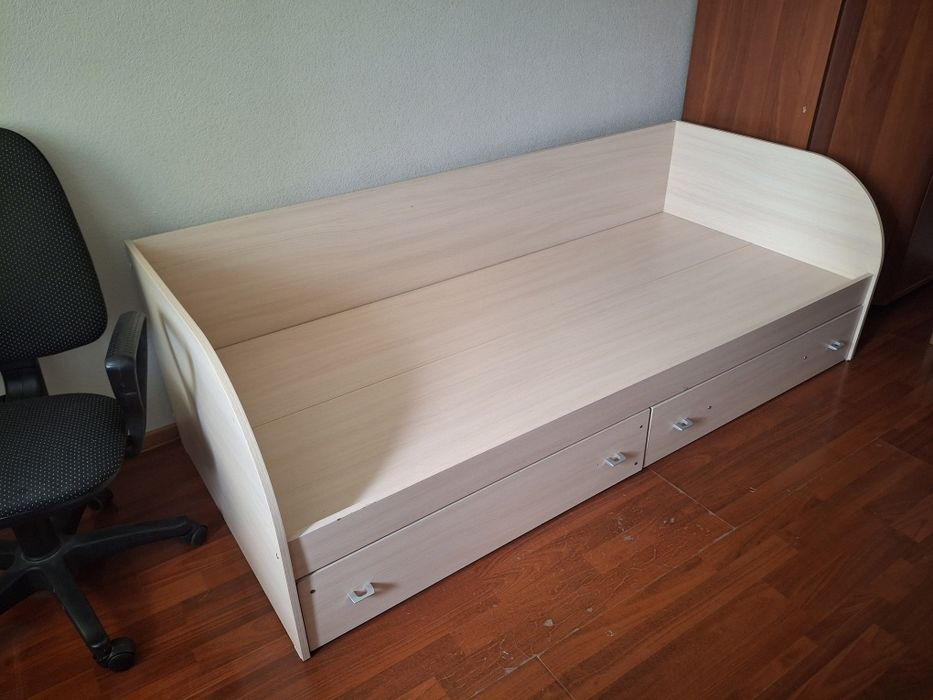 Детская кровать из  лдсп