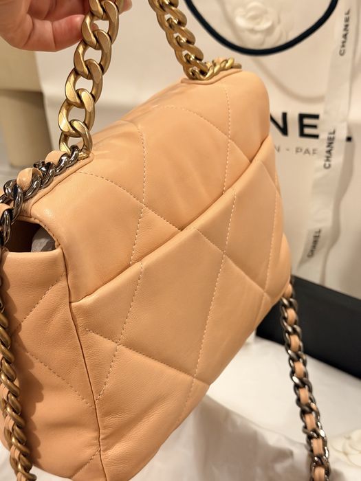 CHANEL 19 Large Flap Bag Beige Lambskin | Full Set