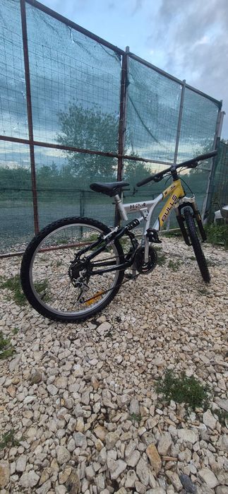 Bicicleta Bulls pe 24
