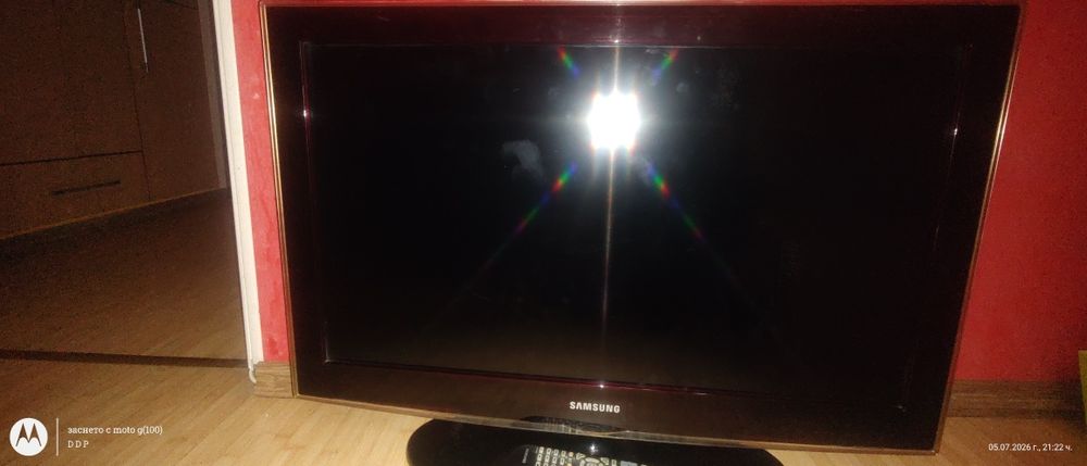 Продавам LCD телевизор !