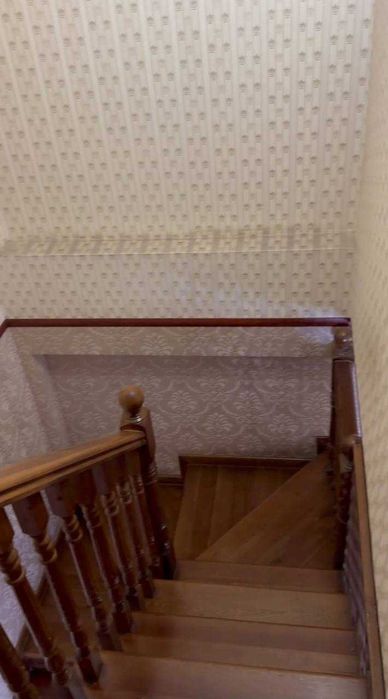 Kvartira ARENDA ga, Bobur ko`chasi 4 xonali, Duplex,
