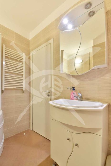 Тристаен апартамент в кв. Хладилника № 74491