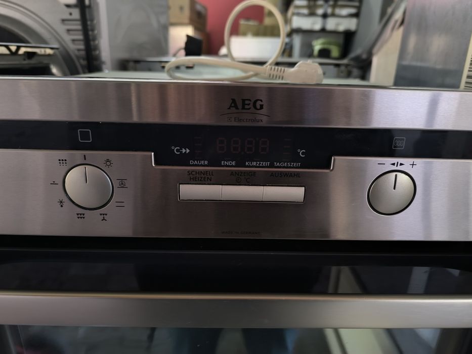 Фурна с котлони AEG В5741-4-M - 8 Функци с вентилатор