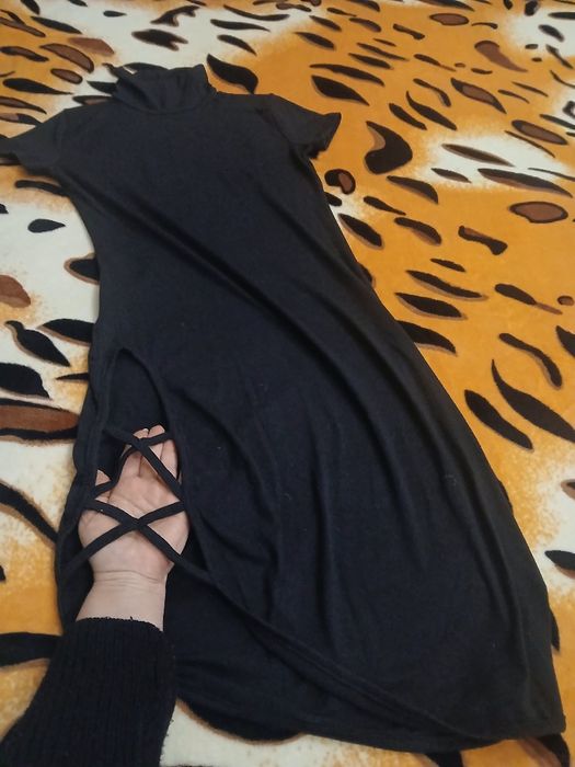 Мини черни рокли от фино трико, Модни и стилни. Една от тях е от рипс.