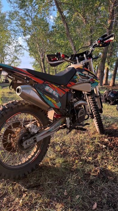 Мотоцикл эндуро SYCMCC 350cc