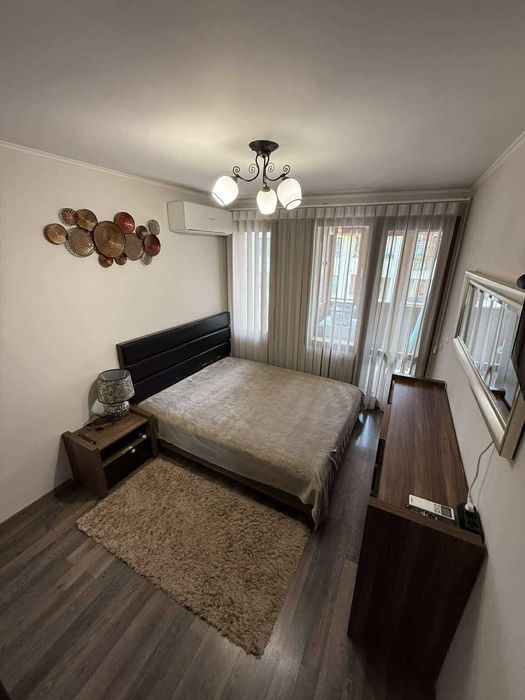 Дава се под наем Тристаен апартамент в София, Зона Б-18 - 100 кв.м за 1100 € - Снимка #8