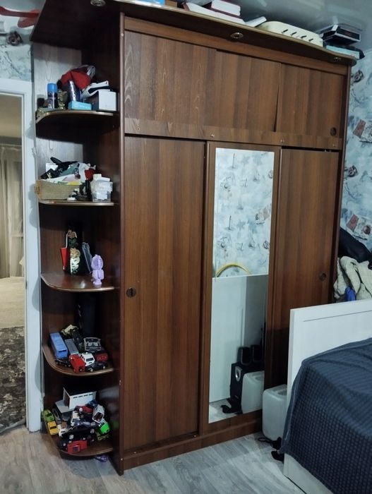 Продам шкаф купе Срочно
