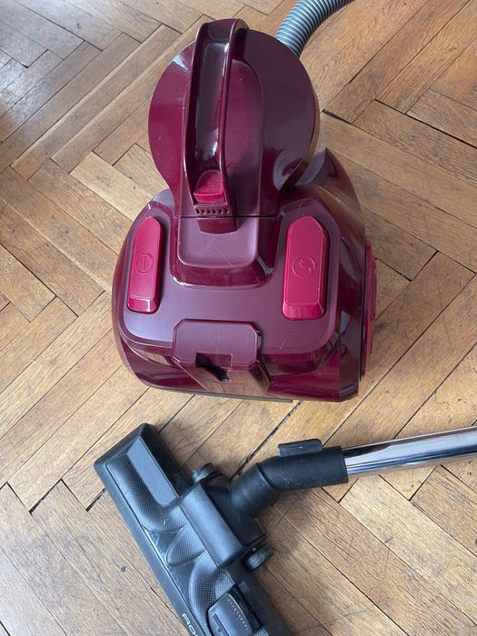 Прахосмукачка ROWENTA Swift Power Cyclonic RO2910EA