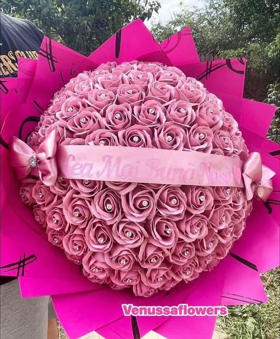 Buchet 101 trandafiri de sapun